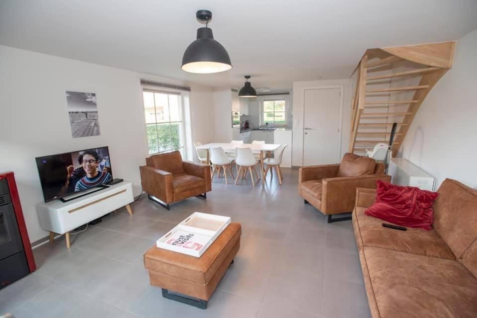 Vakantiehuisje De Panne Vlak Aan Plopsaland En De Zee Exterior foto